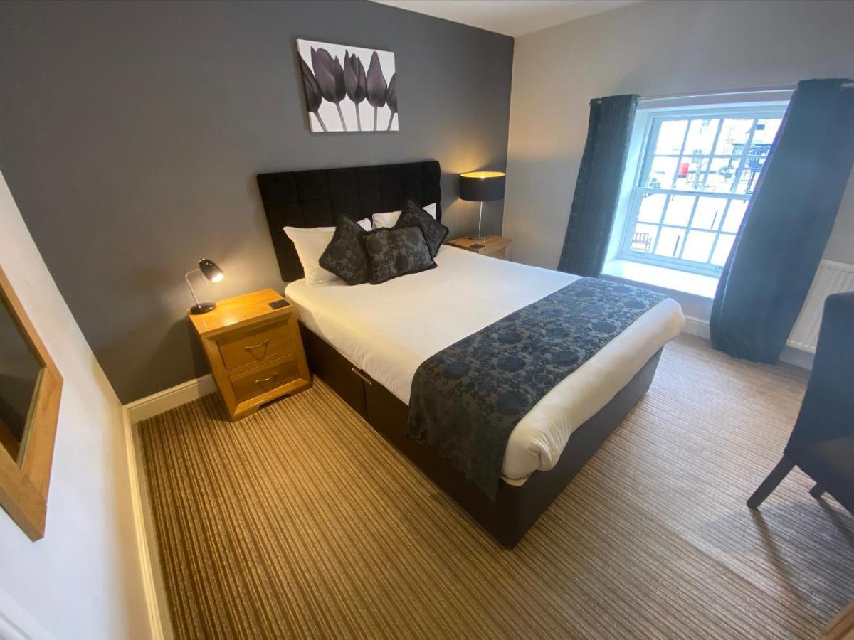 The Three Horseshoes Hotel Barnard Castle Exterior photo
